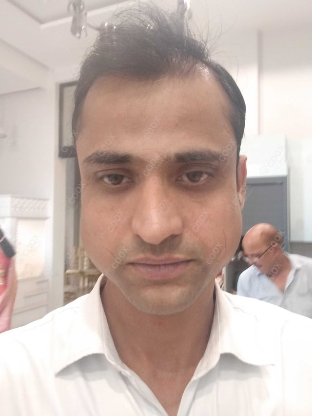 Chef from COOX at bookings. Professional cooks chefs at home