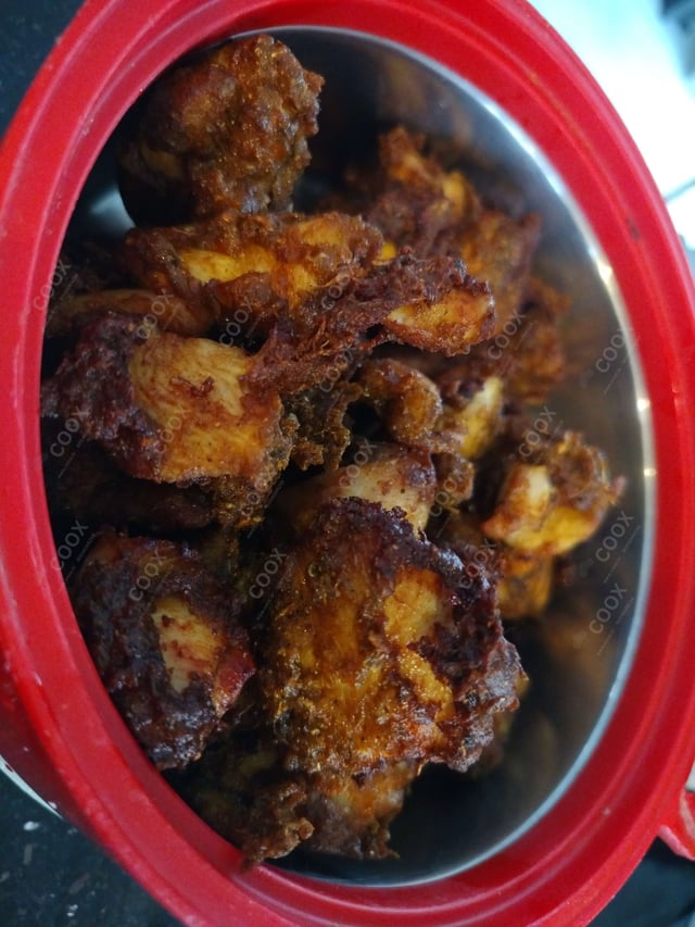 Tasty Chicken Fry cooked by COOX chefs cooks during occasions parties events at home