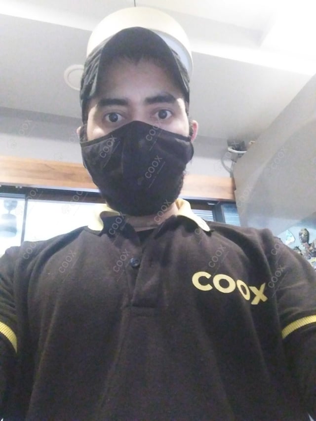 Chef from COOX at bookings. Professional cooks chefs at home