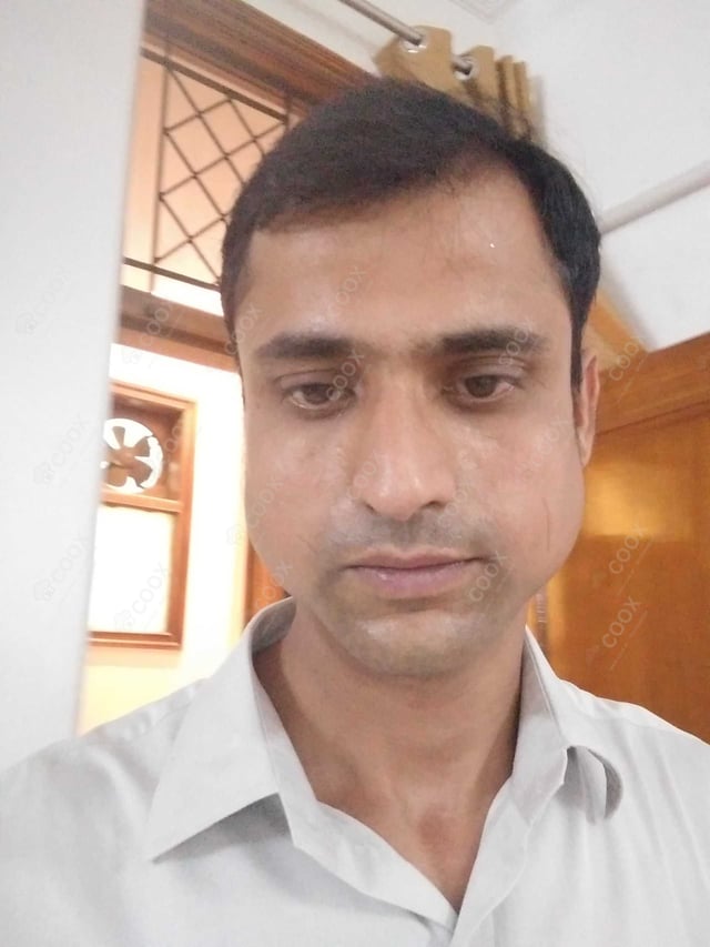 Chef from COOX at bookings. Professional cooks chefs at home