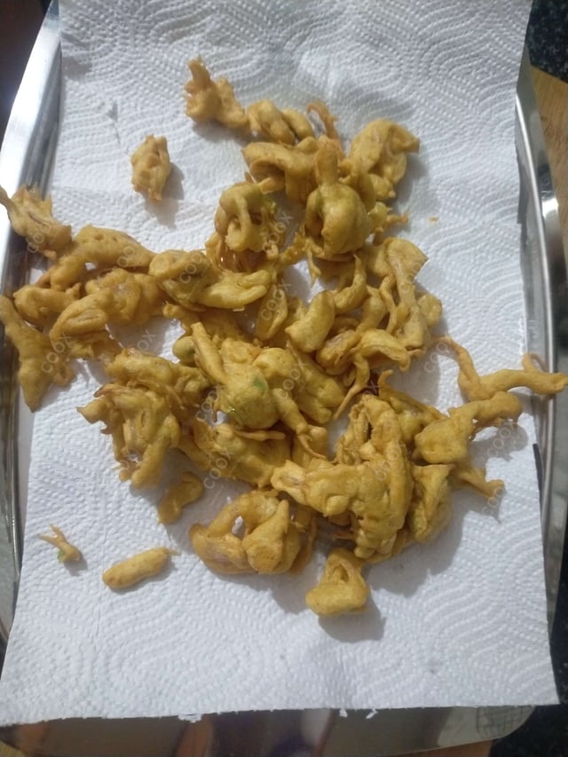 Delicious Mix Pakode prepared by COOX