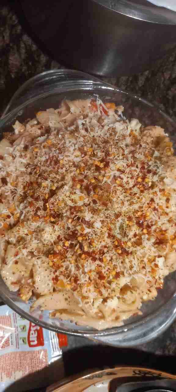 Tasty Chicken Pasta in White Sauce cooked by COOX chefs cooks during occasions parties events at home