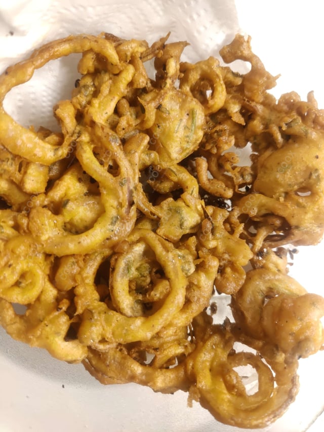 Tasty Onion Rings cooked by COOX chefs cooks during occasions parties events at home