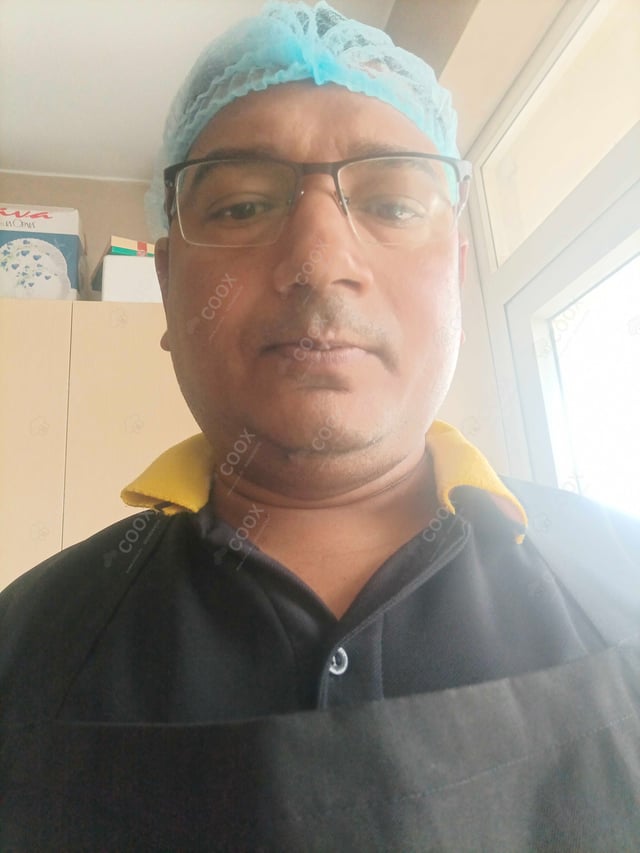 Chef from COOX at bookings. Professional cooks chefs at home