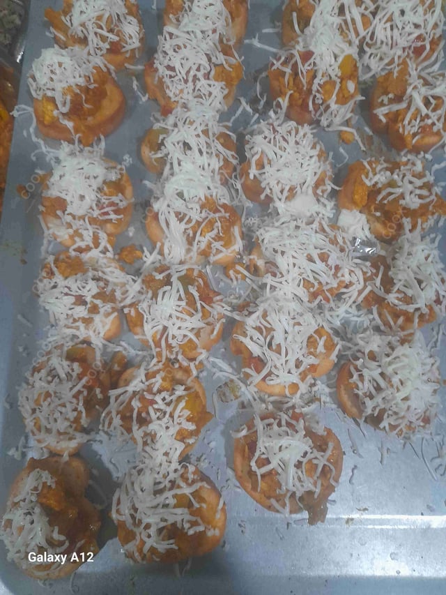 Tasty Chicken Bruschetta cooked by COOX chefs cooks during occasions parties events at home