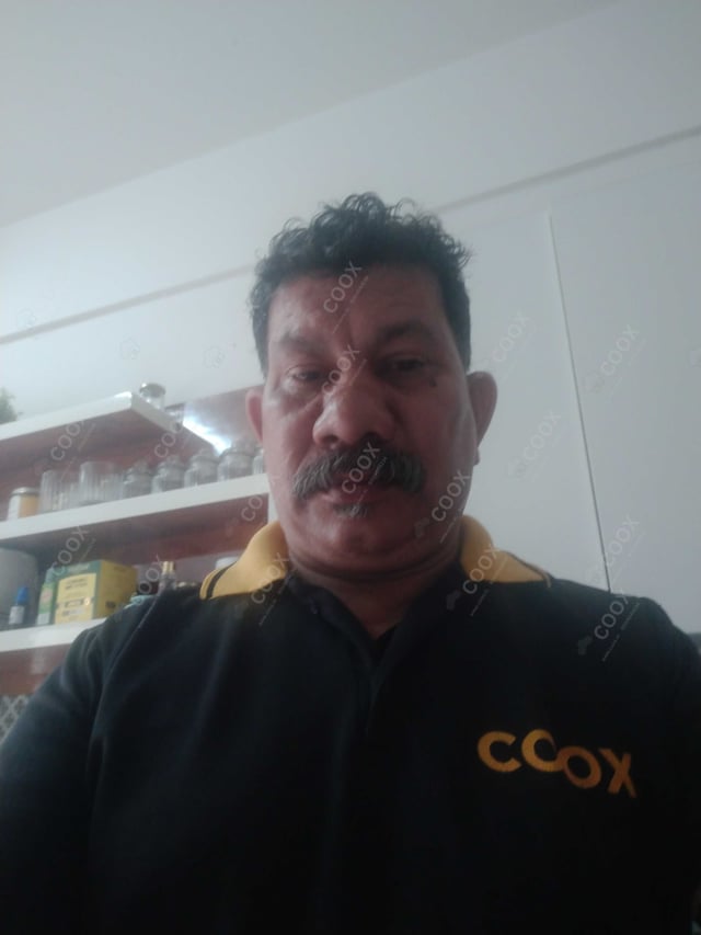 Chef from COOX at bookings. Professional cooks chefs at home