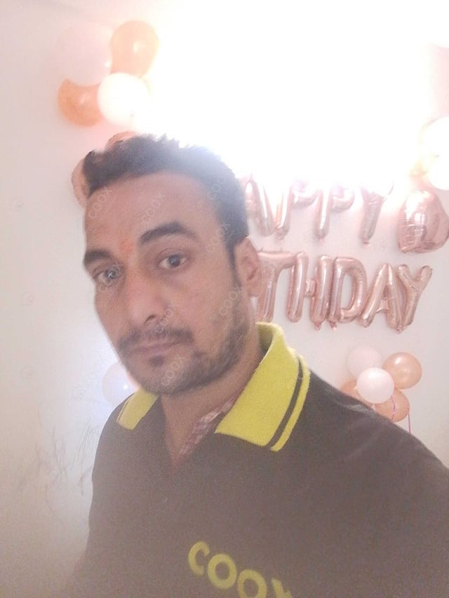 Chef from COOX at bookings. Professional cooks chefs at home