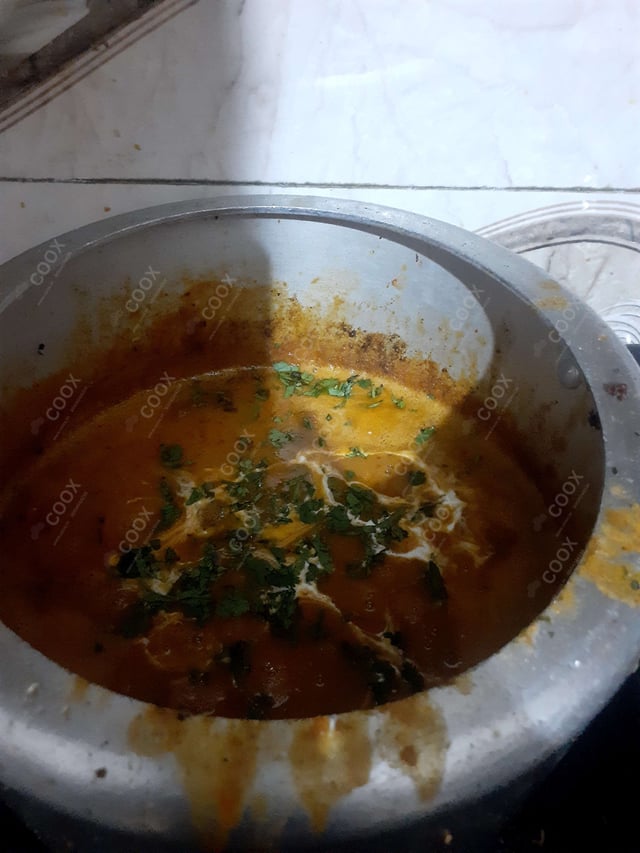 Tasty Butter Chicken cooked by COOX chefs cooks during occasions parties events at home