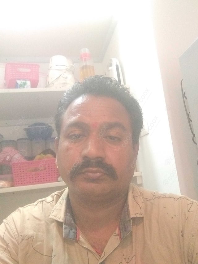 Chef from COOX at bookings. Professional cooks chefs at home