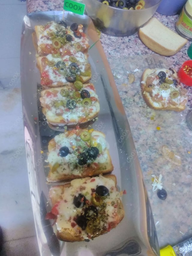 Tasty Tomato Mushroom Bruschetta cooked by COOX chefs cooks during occasions parties events at home