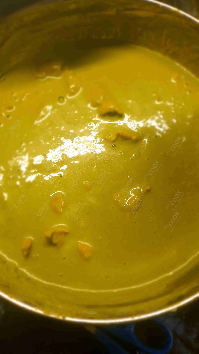 Tasty Green Thai Chicken Curry cooked by COOX chefs cooks during occasions parties events at home