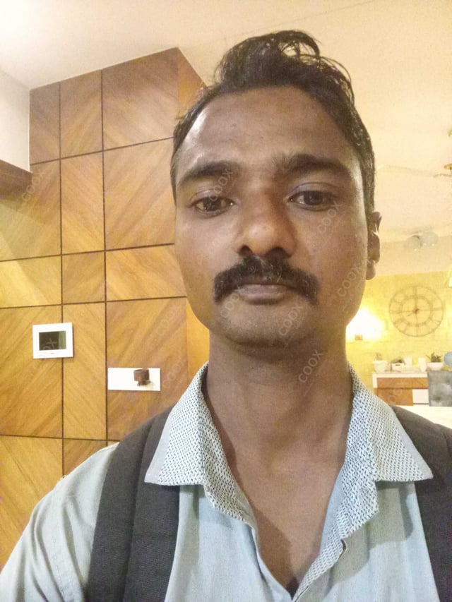 Chef from COOX at bookings. Professional cooks chefs at home