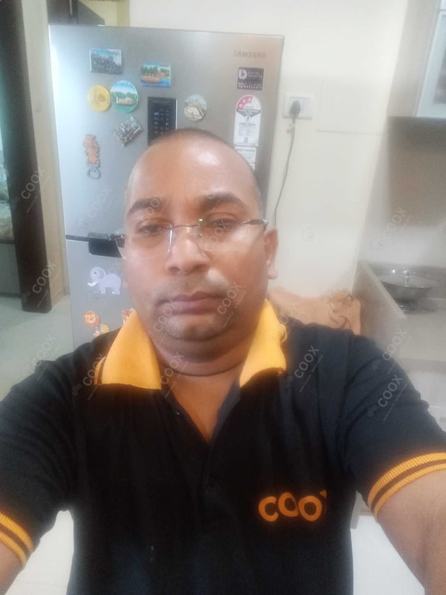 Chef from COOX at bookings. Professional cooks chefs at home