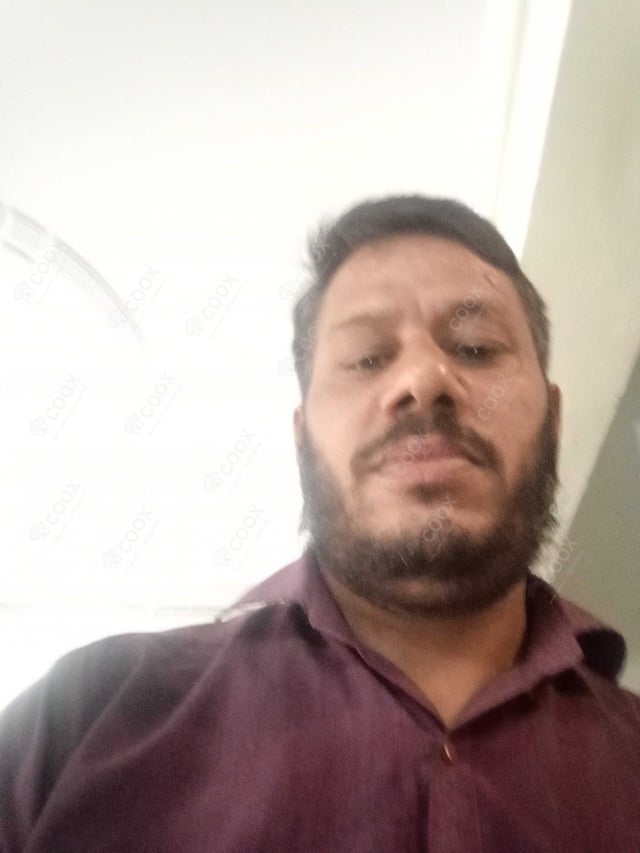 Chef from COOX at bookings. Professional cooks chefs at home