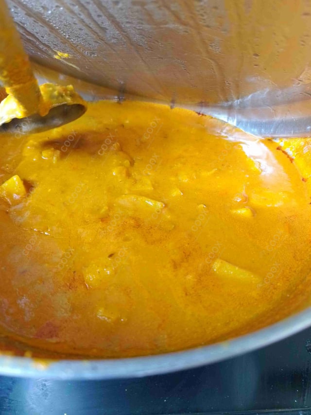 Tasty Aloo Gravy cooked by COOX chefs cooks during occasions parties events at home