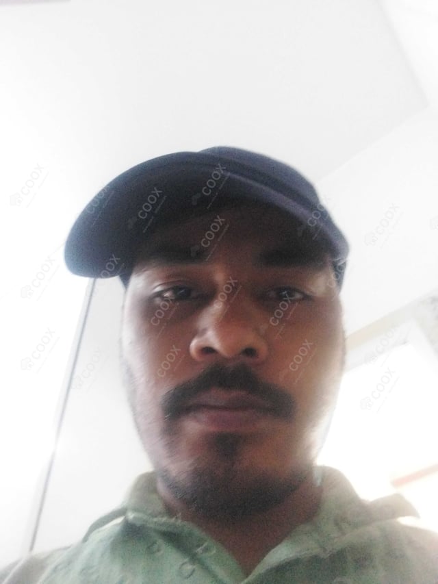 Chef from COOX at bookings. Professional cooks chefs at home