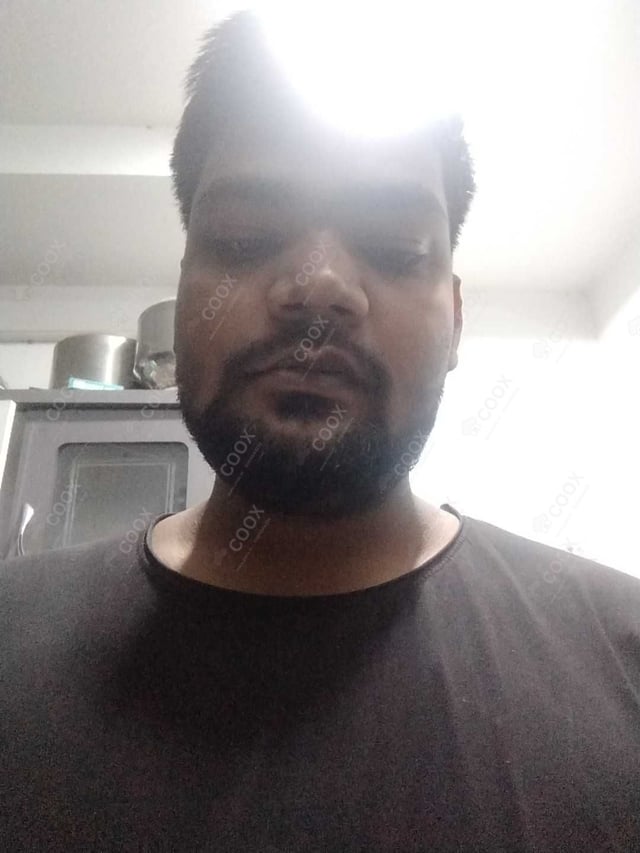 Chef from COOX at bookings. Professional cooks chefs at home