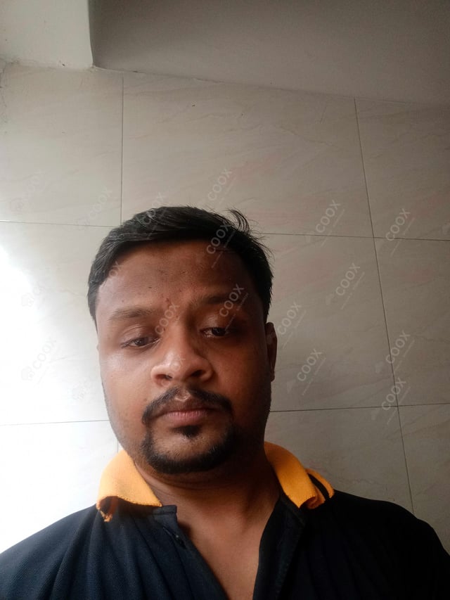 Chef from COOX at bookings. Professional cooks chefs at home