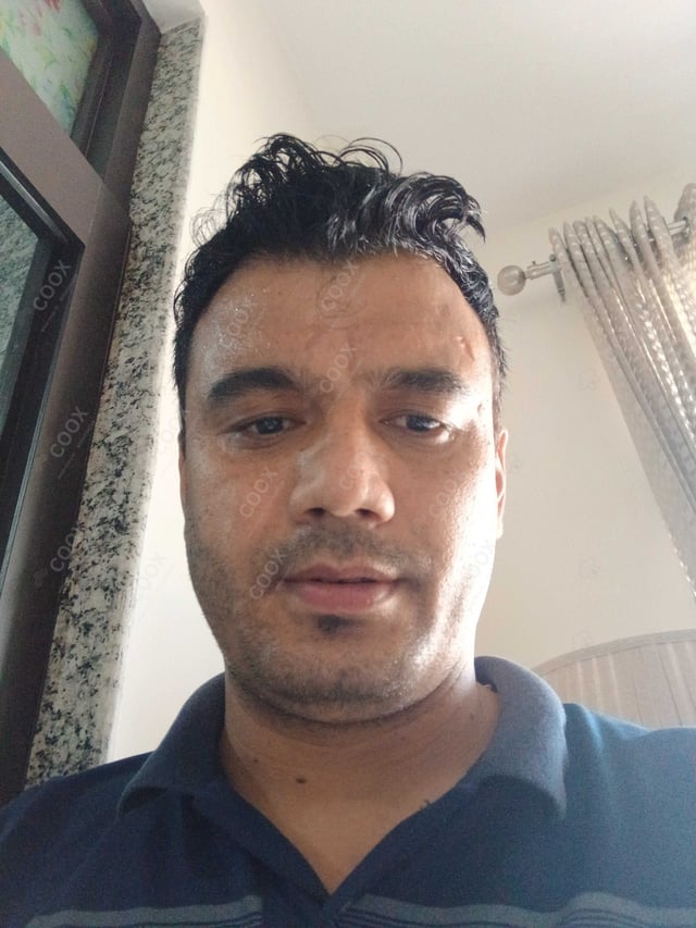 Chef from COOX at bookings. Professional cooks chefs at home