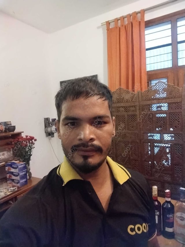 Chef from COOX at bookings. Professional cooks chefs at home