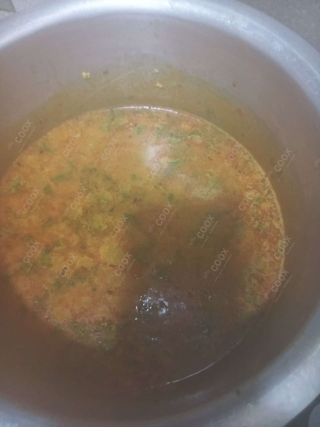 Tasty Urad Dal cooked by COOX chefs cooks during occasions parties events at home