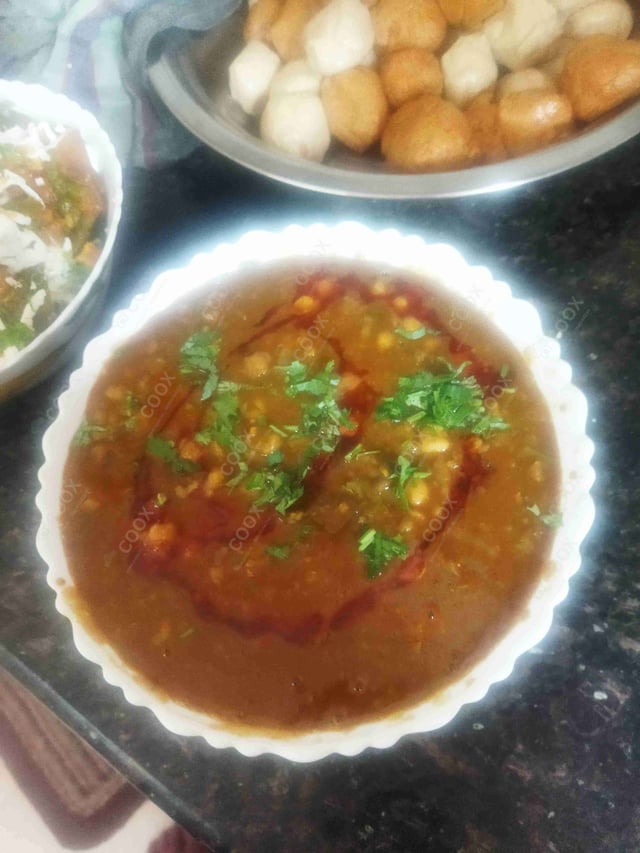 Tasty Aloo Rasedar cooked by COOX chefs cooks during occasions parties events at home
