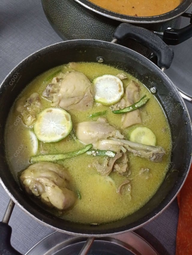 Tasty Lemon Chicken cooked by COOX chefs cooks during occasions parties events at home