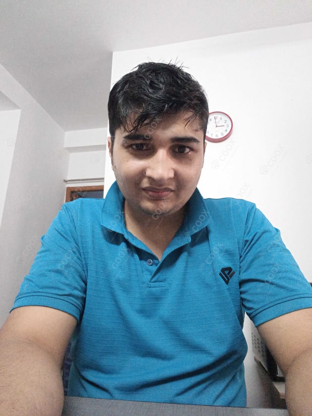 Chef from COOX at bookings. Professional cooks chefs at home