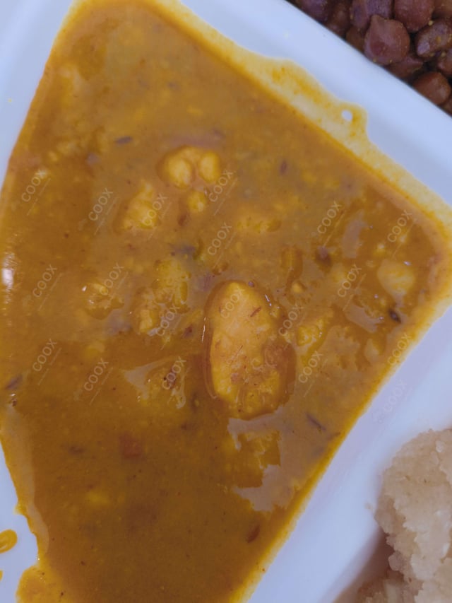Tasty Aloo Gravy cooked by COOX chefs cooks during occasions parties events at home