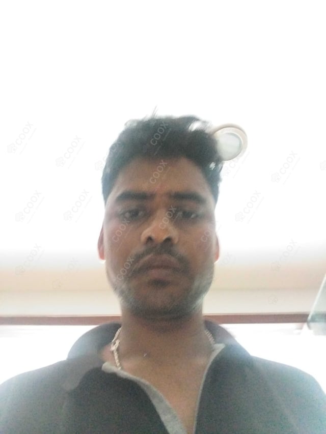 Chef from COOX at bookings. Professional cooks chefs at home