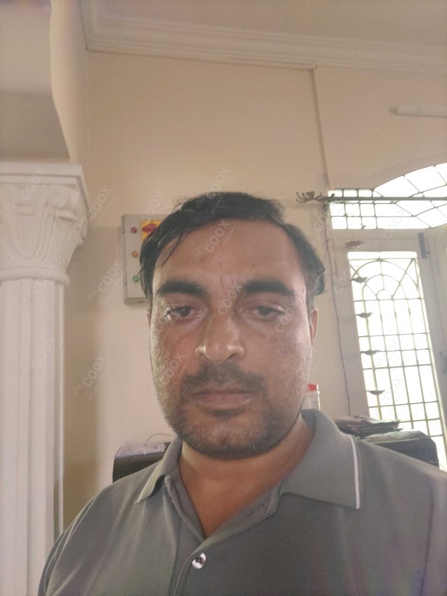 Chef from COOX at bookings. Professional cooks chefs at home