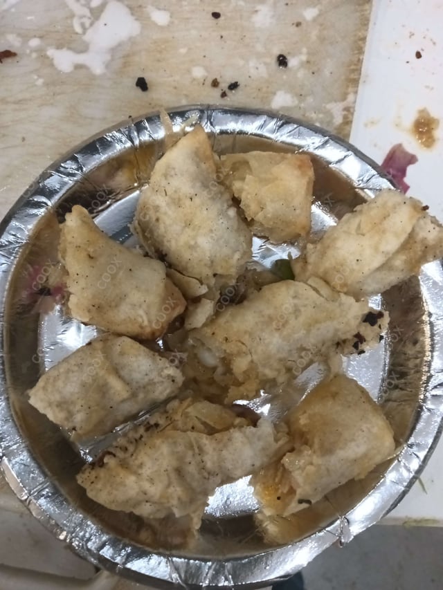 Tasty Chicken Spring Rolls cooked by COOX chefs cooks during occasions parties events at home