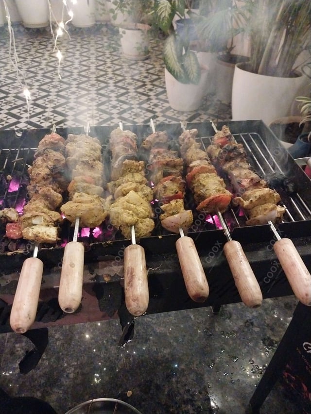 Delicious Paneer Tikka prepared by COOX