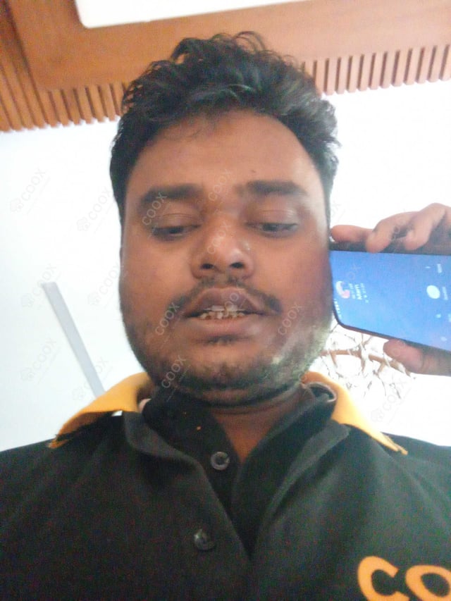 Chef from COOX at bookings. Professional cooks chefs at home