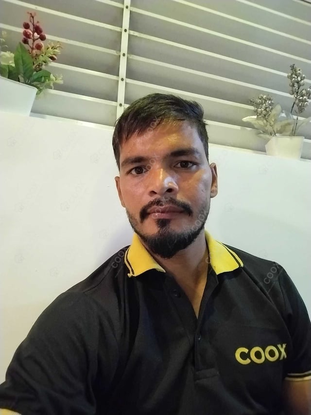 Chef from COOX at bookings. Professional cooks chefs at home