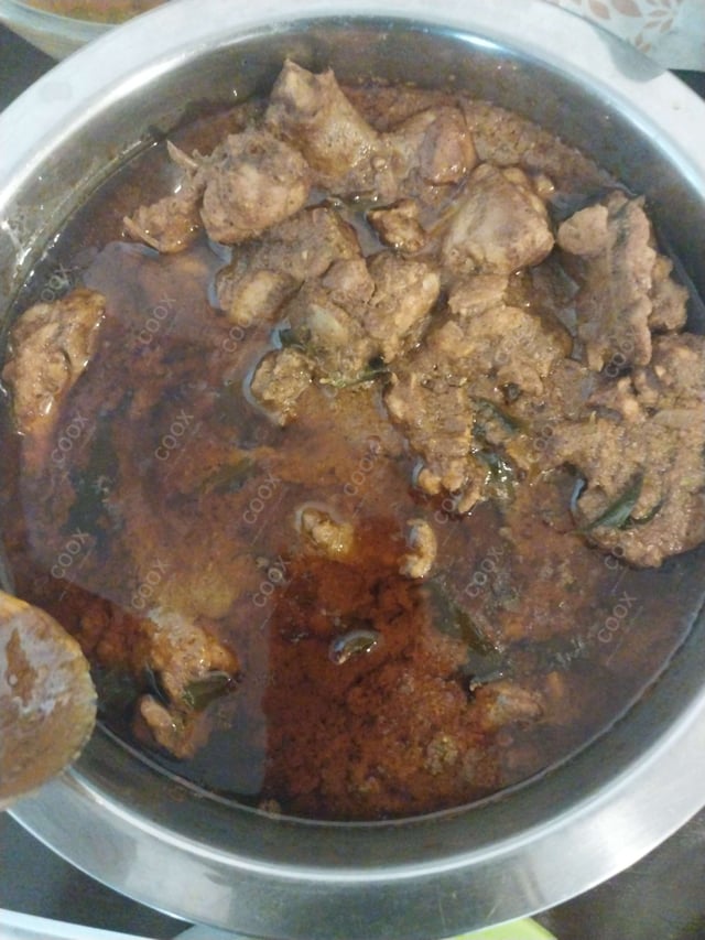 Tasty Chettinad Chicken cooked by COOX chefs cooks during occasions parties events at home