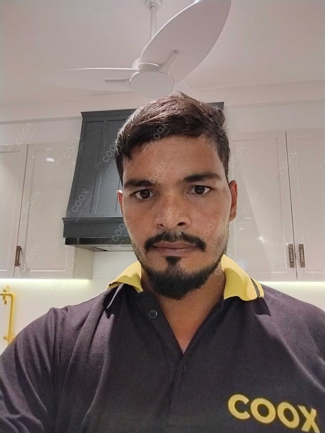 Chef from COOX at bookings. Professional cooks chefs at home