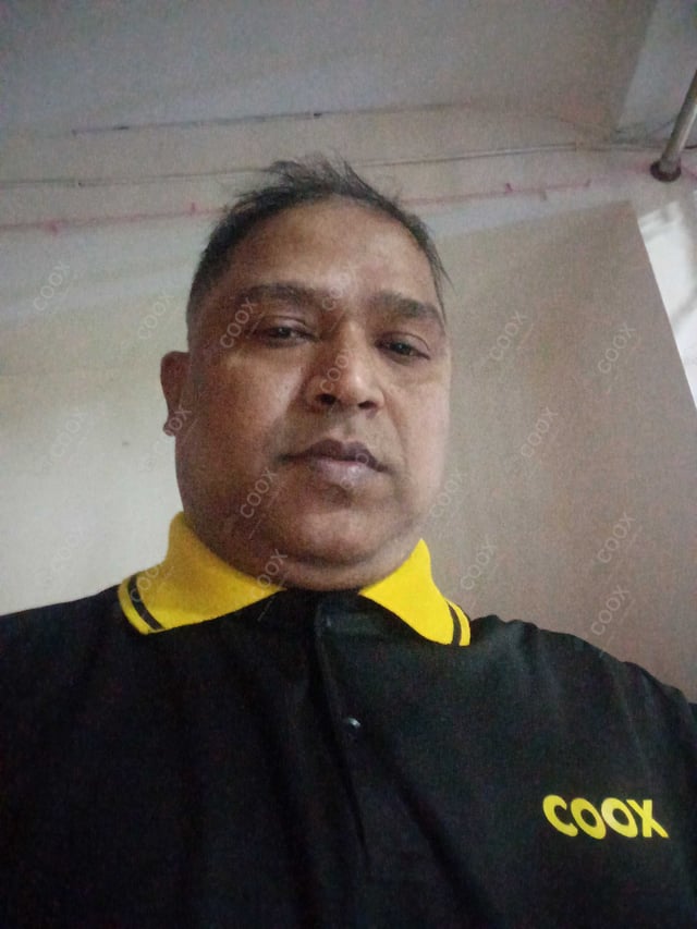 Chef from COOX at bookings. Professional cooks chefs at home