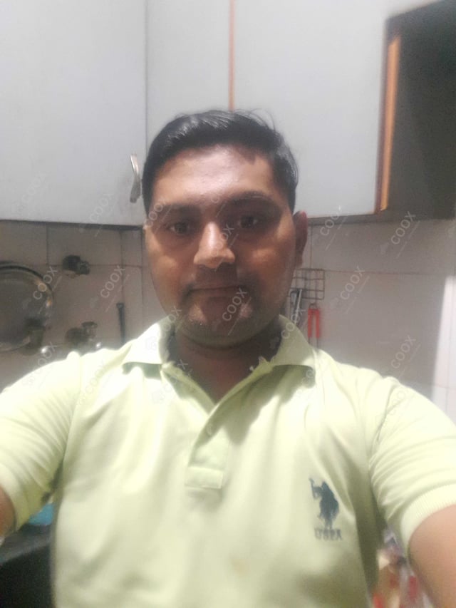 Chef from COOX at bookings. Professional cooks chefs at home