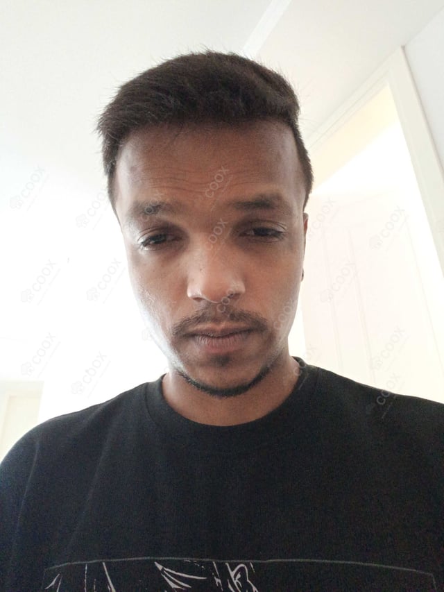 Chef from COOX at bookings. Professional cooks chefs at home