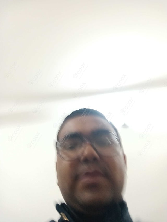 Chef from COOX at bookings. Professional cooks chefs at home