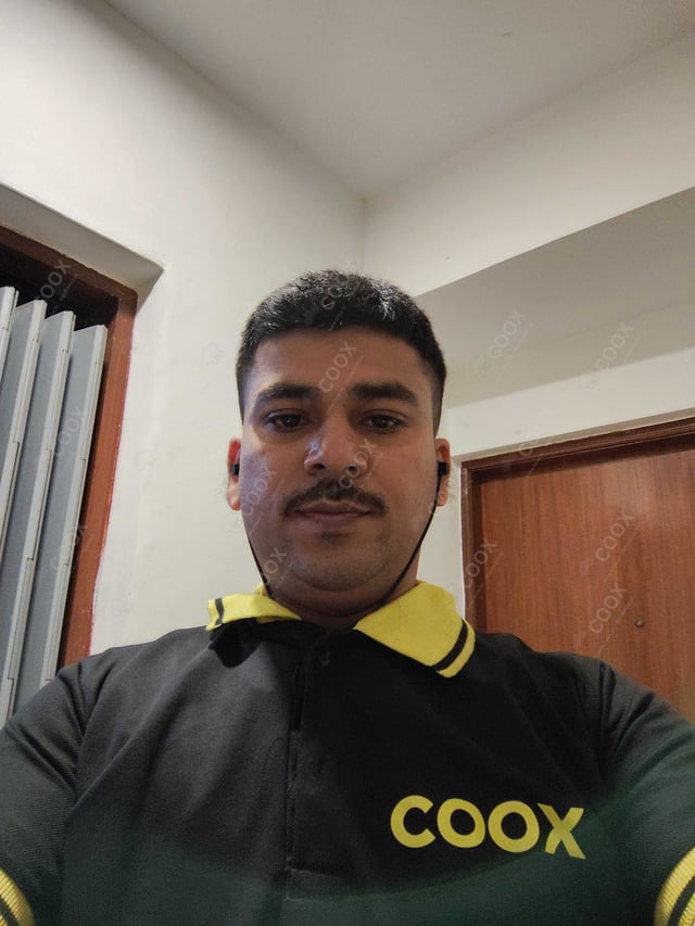 Chef from COOX at bookings. Professional cooks chefs at home