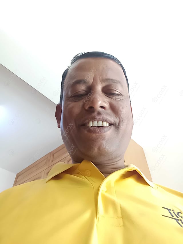 Chef from COOX at bookings. Professional cooks chefs at home