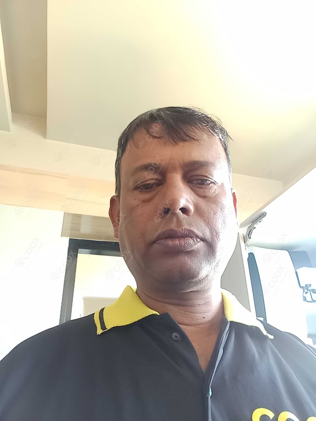 Chef from COOX at bookings. Professional cooks chefs at home