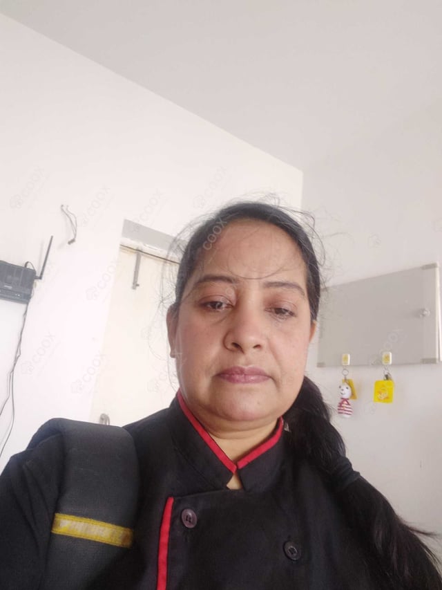 Chef from COOX at bookings. Professional cooks chefs at home