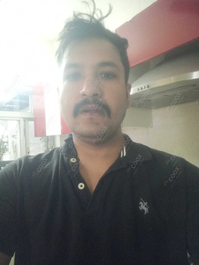 Chef from COOX at bookings. Professional cooks chefs at home