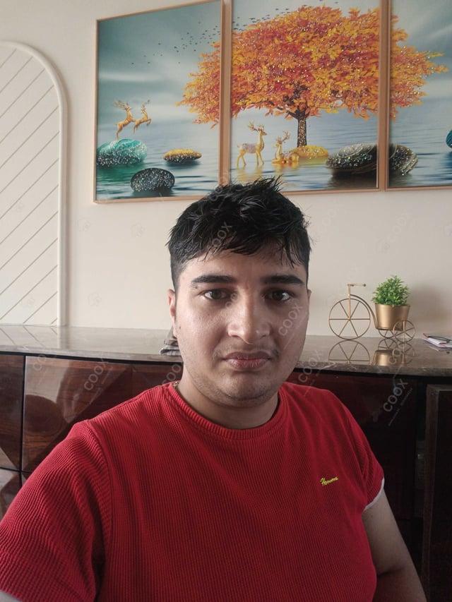 Chef from COOX at bookings. Professional cooks chefs at home