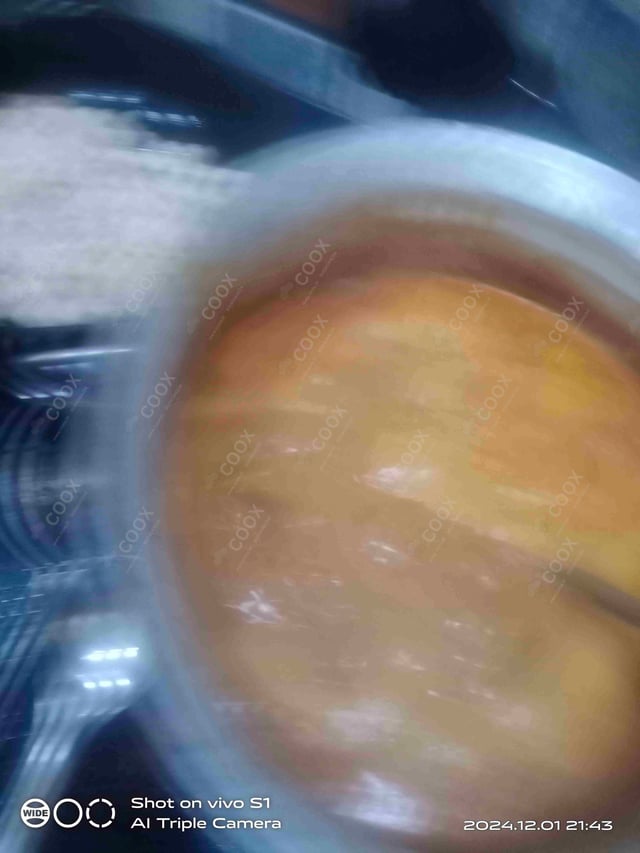 Tasty Chicken Korma cooked by COOX chefs cooks during occasions parties events at home