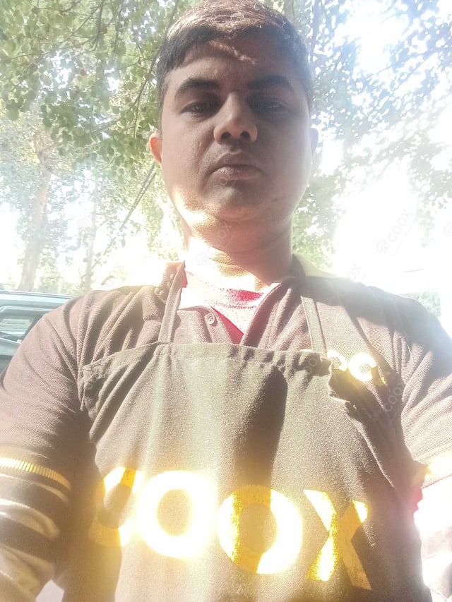 Chef from COOX at bookings. Professional cooks chefs at home