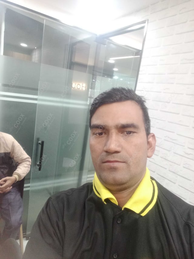 Chef from COOX at bookings. Professional cooks chefs at home